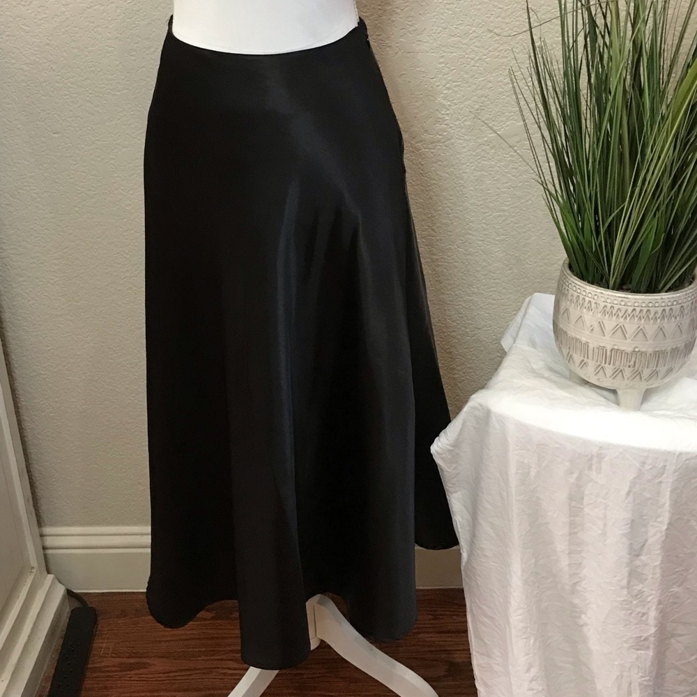 Vintage Gilani silky satin black midi skit, sz 6
